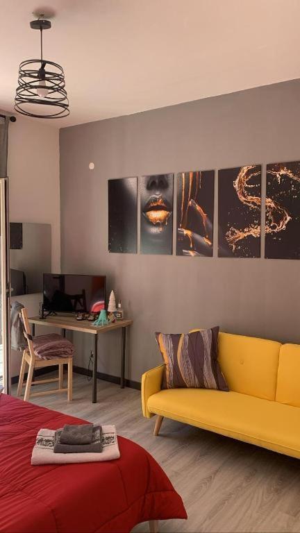 Shiva House Hotel Napels Buitenkant foto